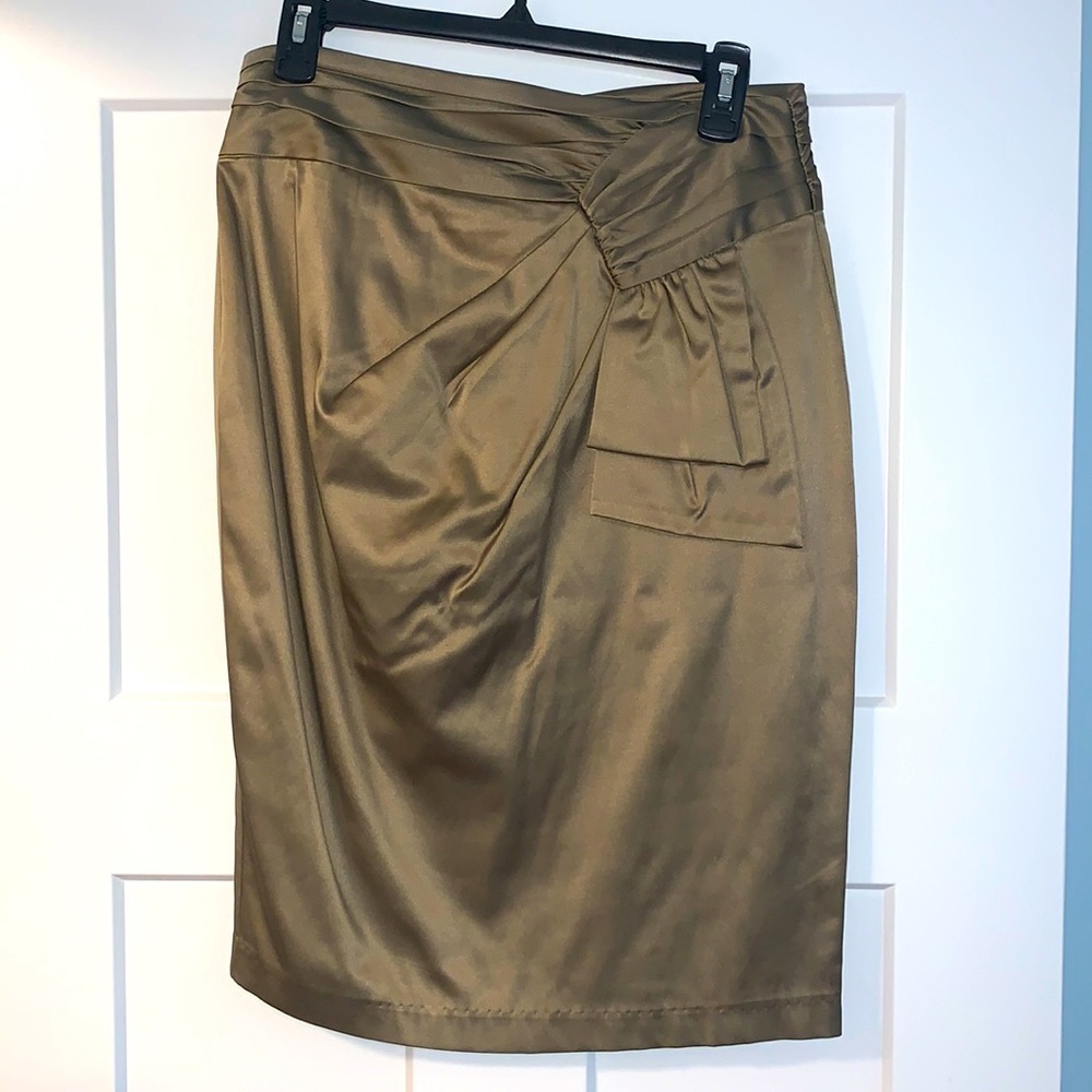 Bizz | champagne satin looking skirt
